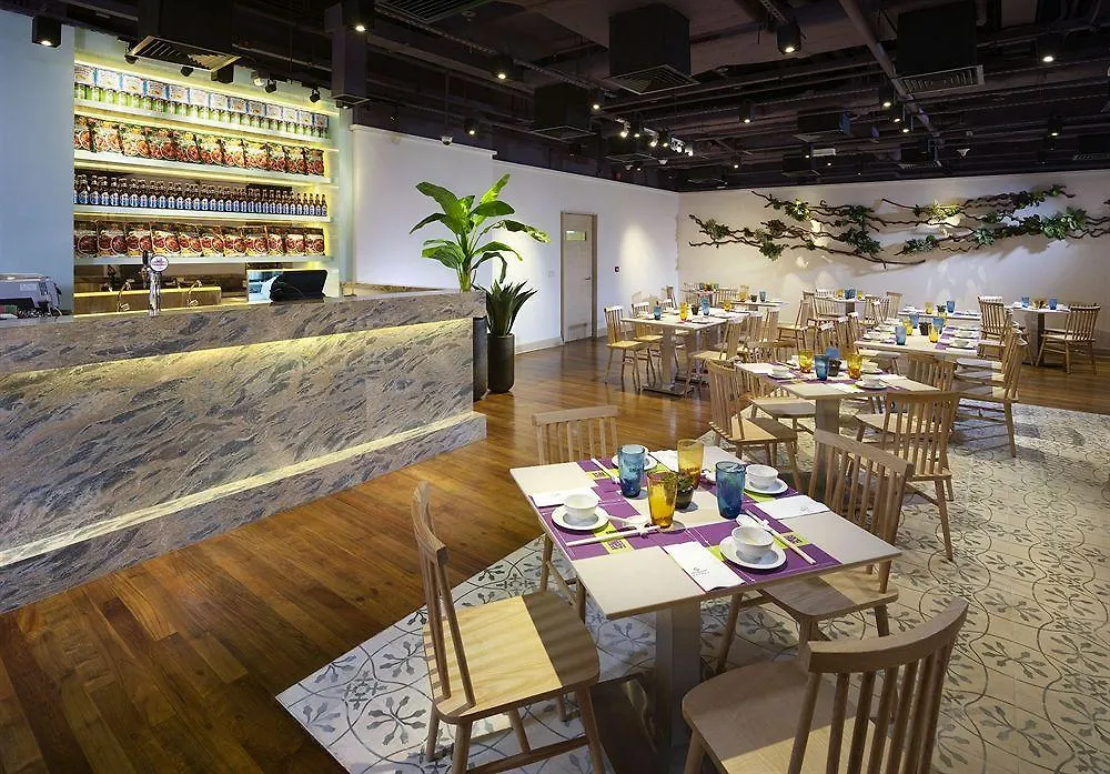 ****  City Garden Hotel Hong Kong China