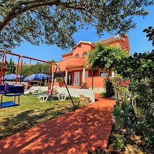 Apartment Petra Palit